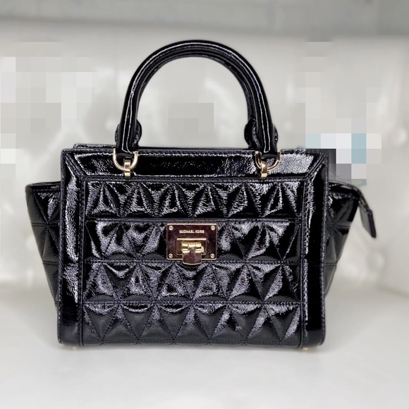 ✨sold✨Michael Kors patent lather satchel